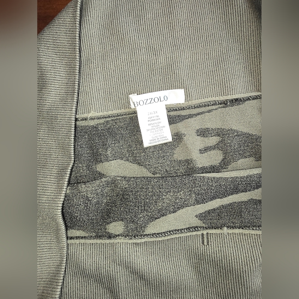 Plus Size Camo Print 2 Piece Racerback Top and Legging Set-Size 2X/3X - Picture 5 of 6